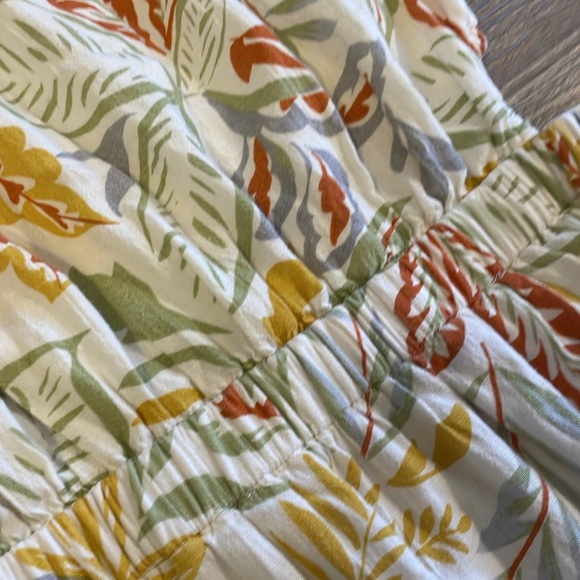 Jessica Simpson Yellow & Green Leaf Printed Cut-Out Maxi Dress w/ Crochet Tiers - Picture 10 of 14